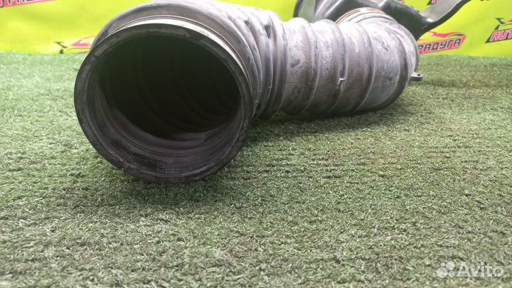 Гофра воздушного фильтра toyota GRN210,GRN215,GRJ120W,GRJ125W 4runner,hilux surf,land cruiser prado