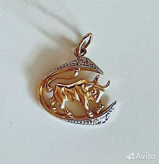 Подвеска из золота 585 пробы телец, с фионитами