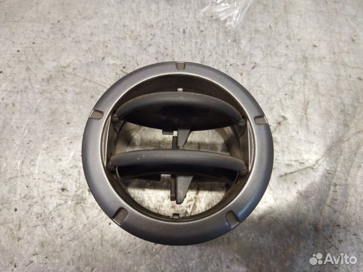 Дефлектор воздушный Renault Duster универсал 2.0