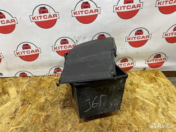 Короб акб Ford Focus 2