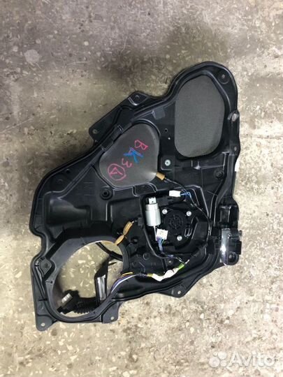 Стеклоподъемник задний левый Mazda 3 BK 2008