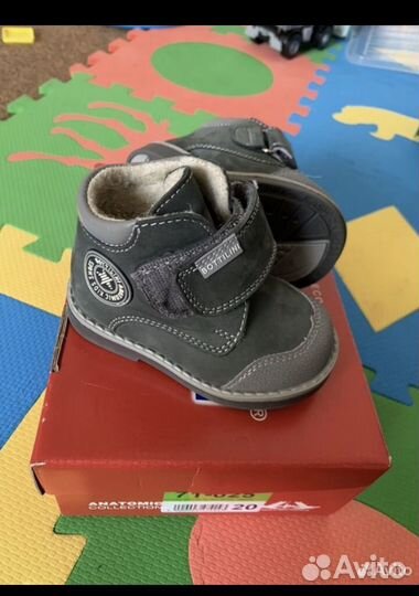 Ботинки демисезонные для мальчика 20
