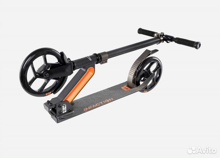 Самокат reaction 200