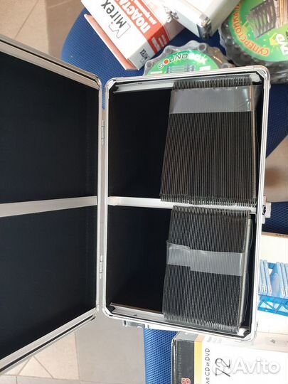 Подставки и контейнеры для CD и DVD дисков