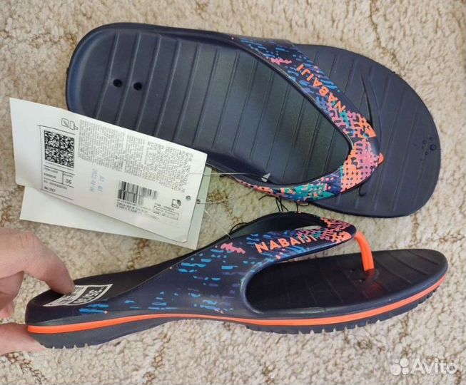 Новые сланцы Decathlon 35-36 размер