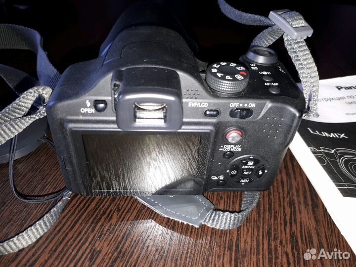 Фотоаппарат Panasonic Lumix DMC-FZ7 с сумкой