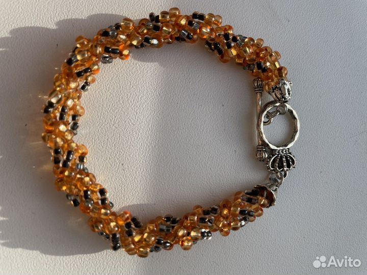 Браслеты из бисера