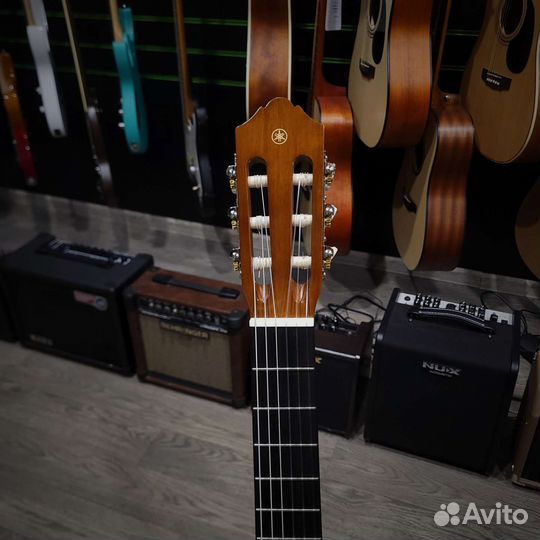 Yamaha C40/02 класическая гитара 4/4 (новая)