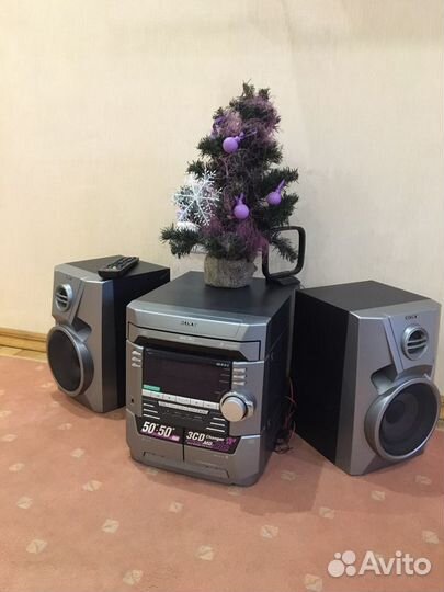 Музыкальный центр