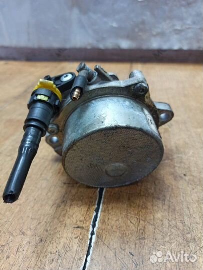 Вакуумный насос Opel Corsa D A13DTC 2012