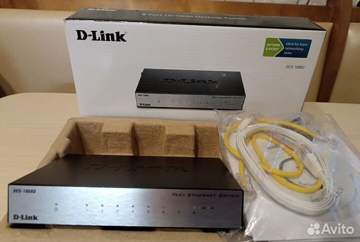 Коммутатор D-Link DES-1008D