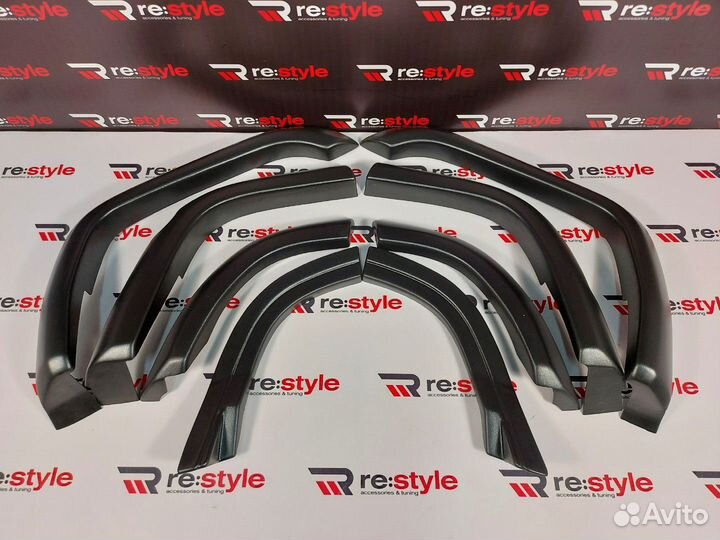 Фендера Toyota Land Cruiser Prado 78 R2614