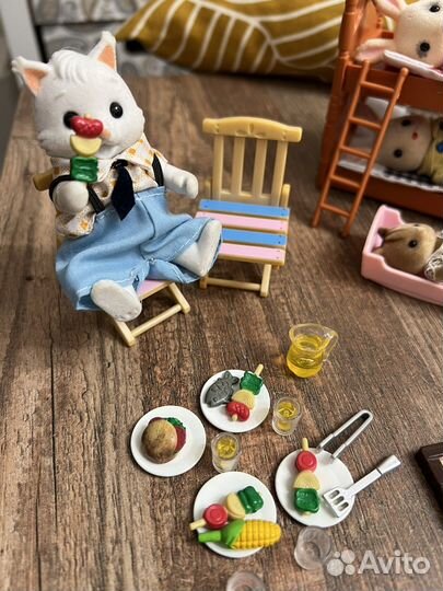 Sylvanian families зайцы, бурундук, мебель, огород