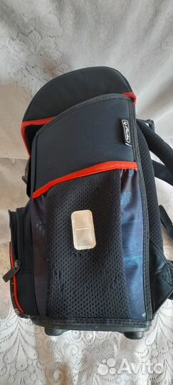 Школьный портфель