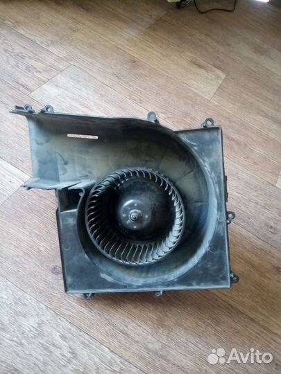 Моторчик отопителя Nissan Almera n16