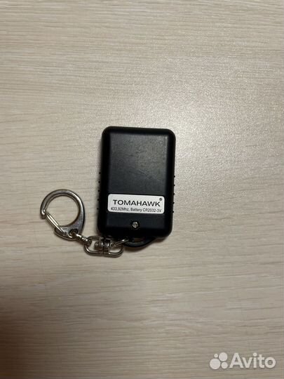 Брелок tomahawk
