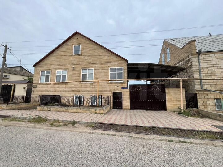 Дом 256 м² на участке 5 сот.