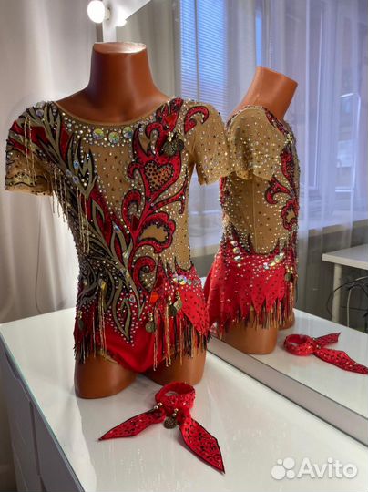 Купальник для художественной гимнастики