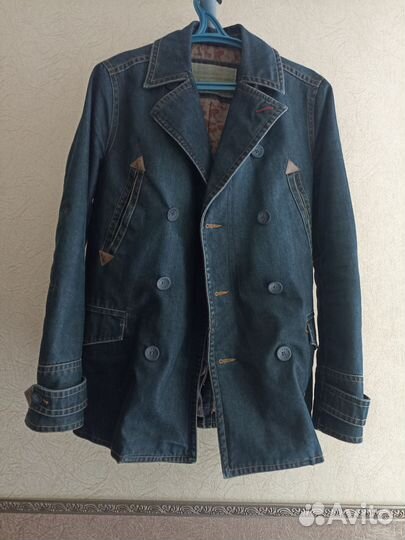 Мужской джинсовый пиджак