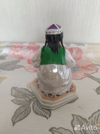 Фарфоровые статуэтки