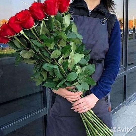 Метровые розы Доставка цветов