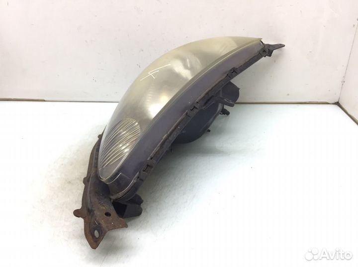 Фара Honda Jazz (2002-2008)