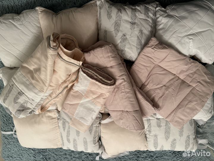 Комплект в детскую кроватку бортики