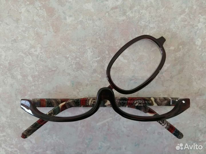 Очки для макияжв