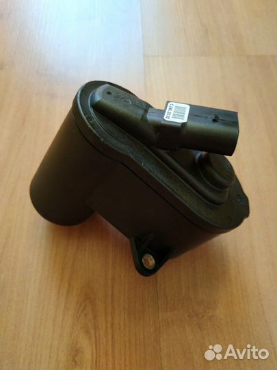 Электромотор супорта Тигуан