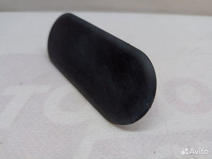 Заглушка Volkswagen Touareg 7L AXQ 2006