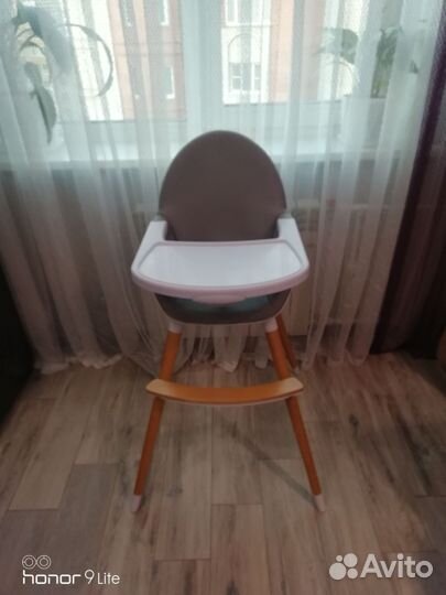 Детское кресло для кормления kinderkraft