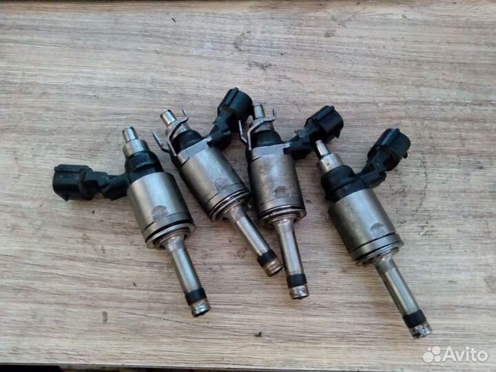 Форсунки топливные Ford Focus 3 xqda 2.0