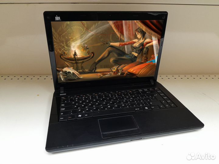 Ноутбук / Core I3 / 4Gb / Intel HD до 8Gb+SSD