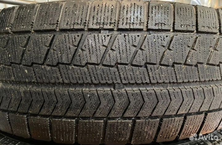 Bridgestone Blizzak VRX 205/70 R15 95S