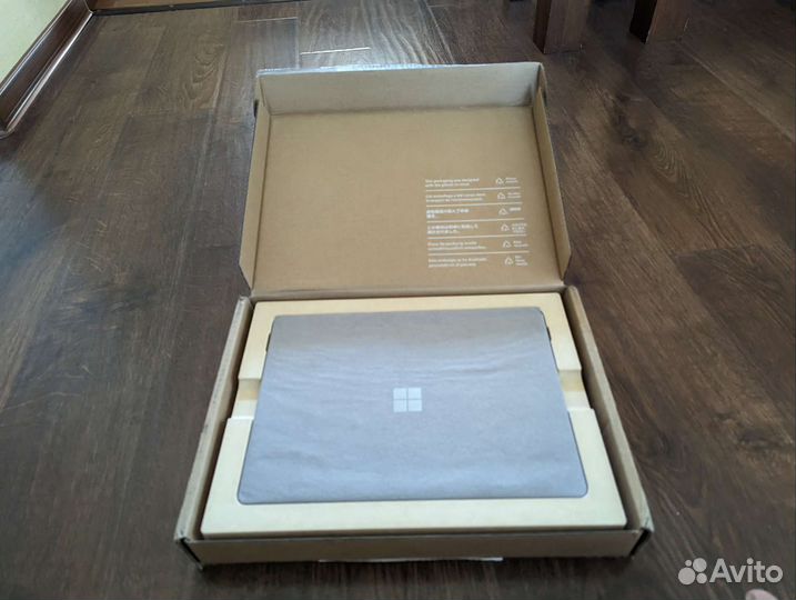 Максимальный Surface Pro 8 PlatinumIntel