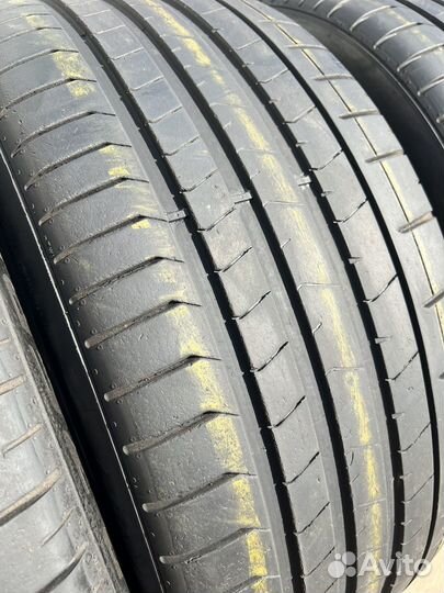 Pirelli P Zero PZ4 285/35 R23 и 325/30 R23