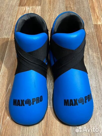 Перчатки,футы,шлем Maxpro для тхэквондо