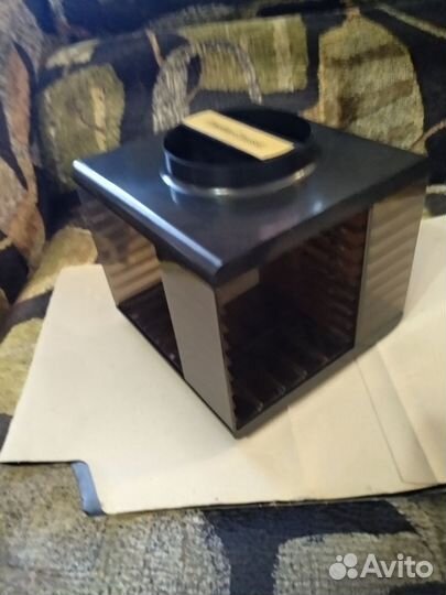 Подставка для аудиокассет и дисков