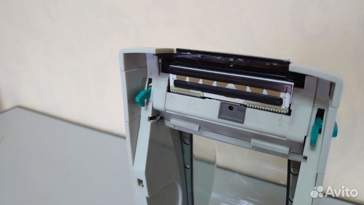 Термопринтер этикеток Zebra LP2824Plus