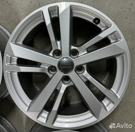 Диски Audi Q3 F3 R17 (Оригинал)