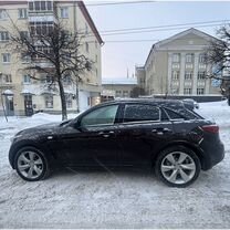 Infiniti FX50 5.0 AT, 2008, 250 000 км, с пробегом, цена 1 600 000 руб.