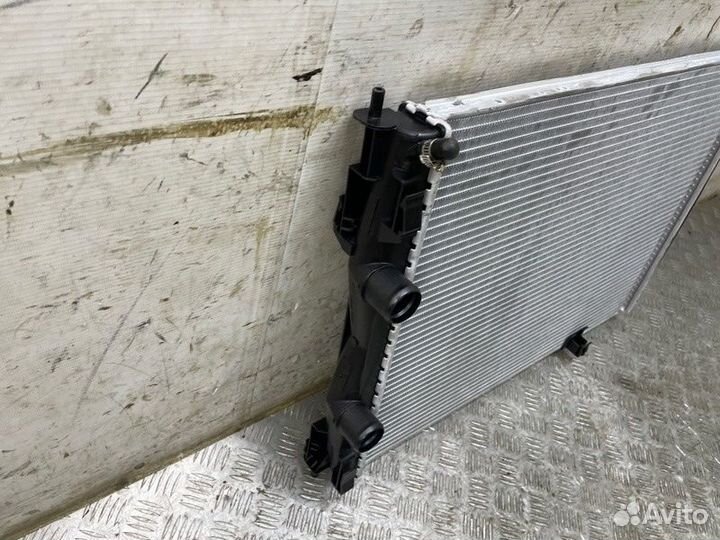 Радиатор охлаждения двигателя Nissan Qashqai J10