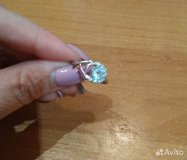 Серебряное кольцо с топазом