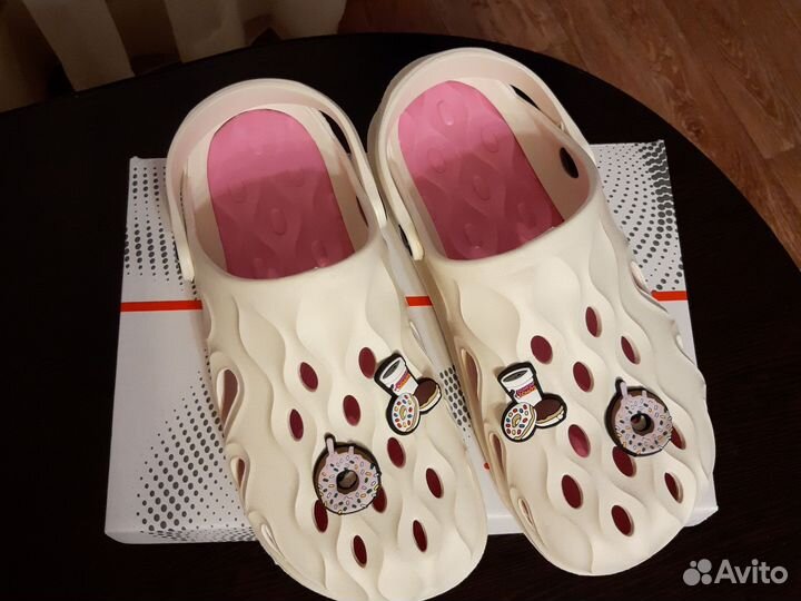 Пантолеты женские