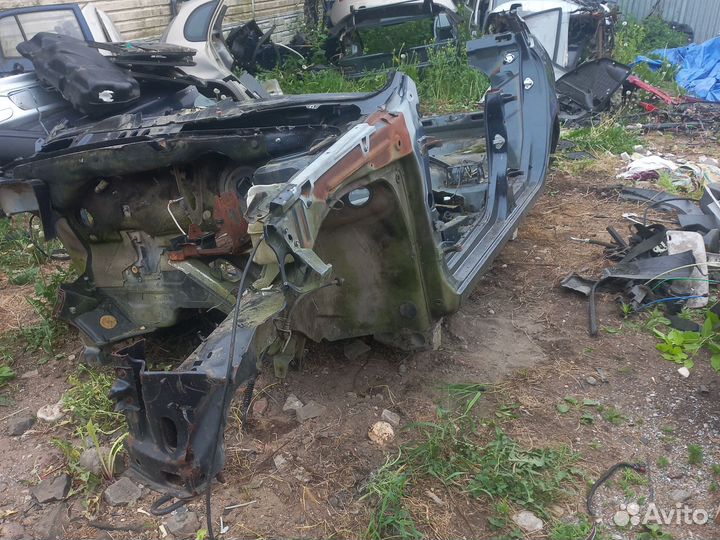 Крыло заднее левое granta