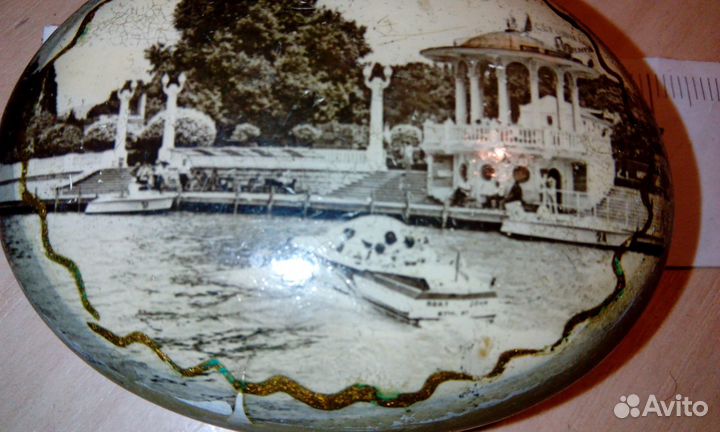 Советский сувенирный камень с южным пейзажем