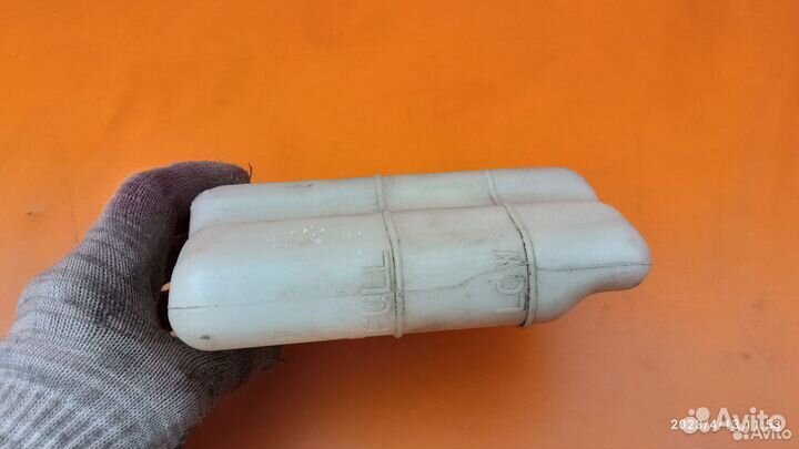 Бачок расширительный для Suzuki Liana