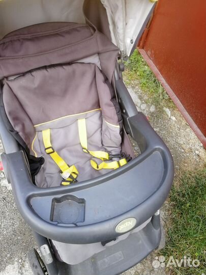 Прогулочная коляска