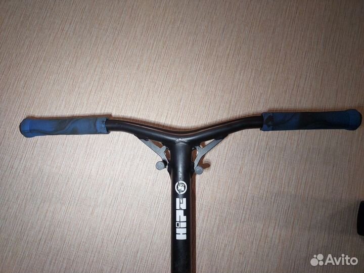 Трюковой самокат кастом парк