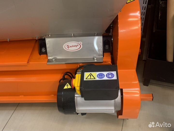 Дробилка для винограда с гребнеотделителем